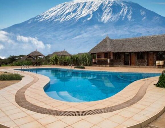 The Deluxe Amboseli Escape