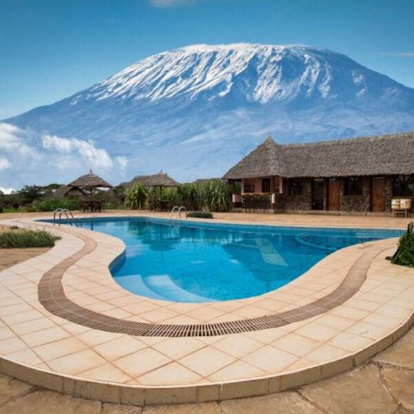 The Deluxe Amboseli Escape
